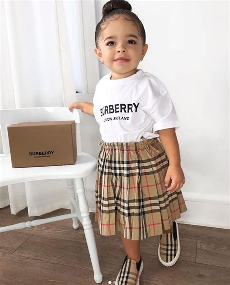 burberry girl outfit